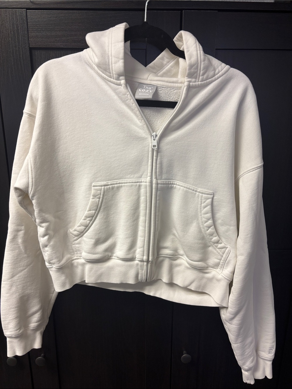 Aritzia Women's (Size M) White Cropped Zip-Up Hoodie